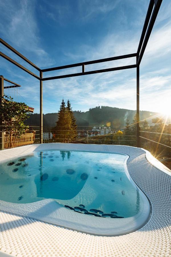 Graal Resort Bukovel Exterior foto