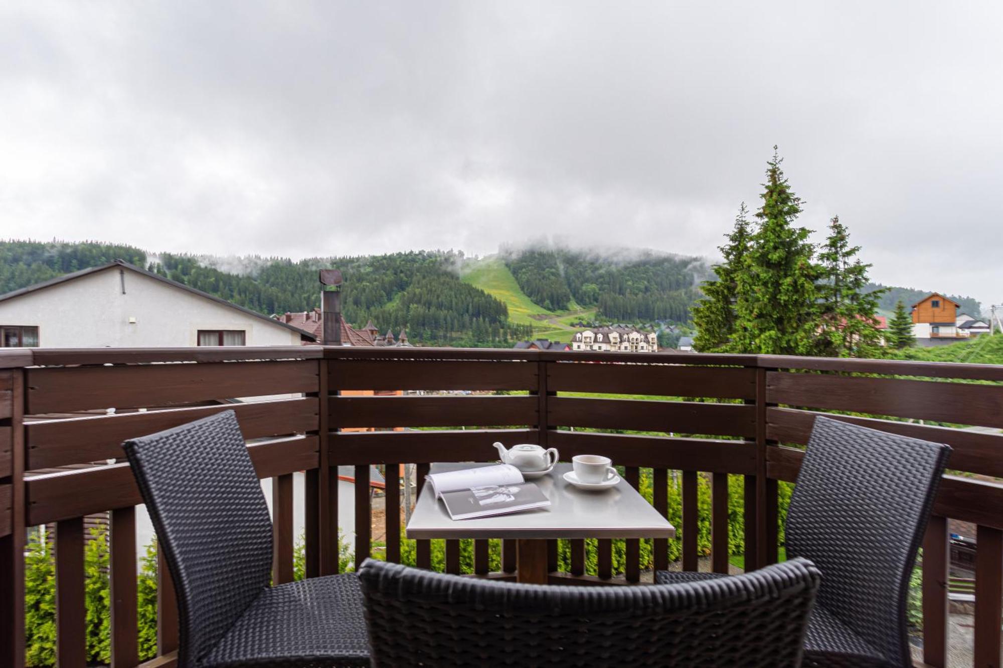 Graal Resort Bukovel Exterior foto
